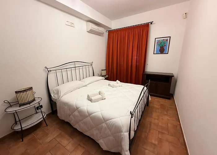 Sea Terrace 아파트호텔 체팔루