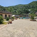 Sea Terrace Lejlighedshotel 4*