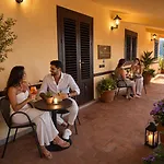 Sea Terrace Lejlighedshotel 4*